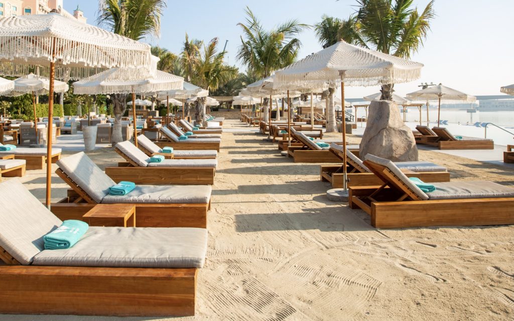 Top 10 Best Beach Clubs in Dubai 11